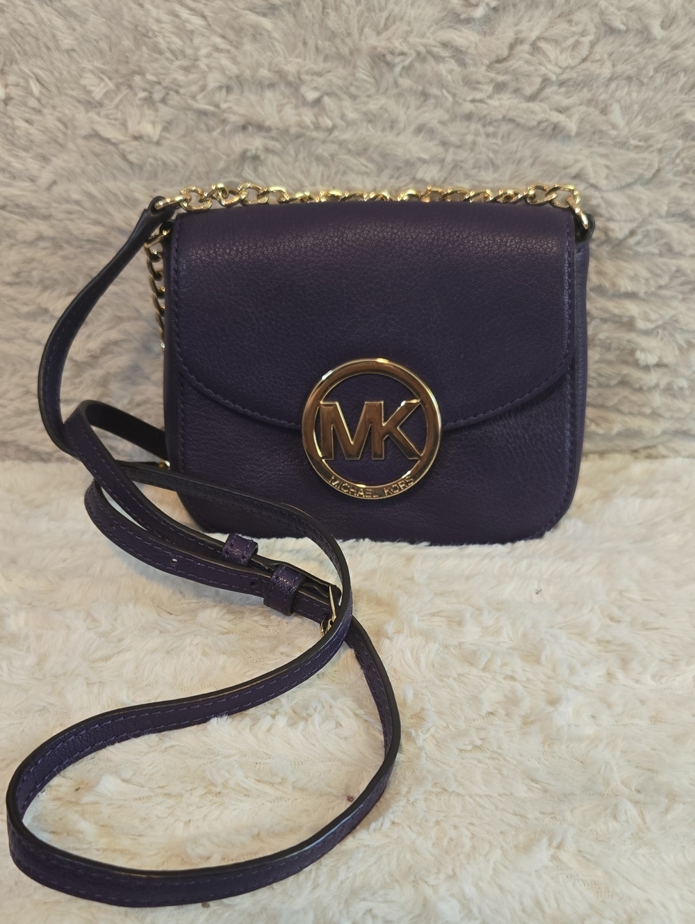 Michael Kors Purple Leather Crossbody Bag with Gold Chain EUC